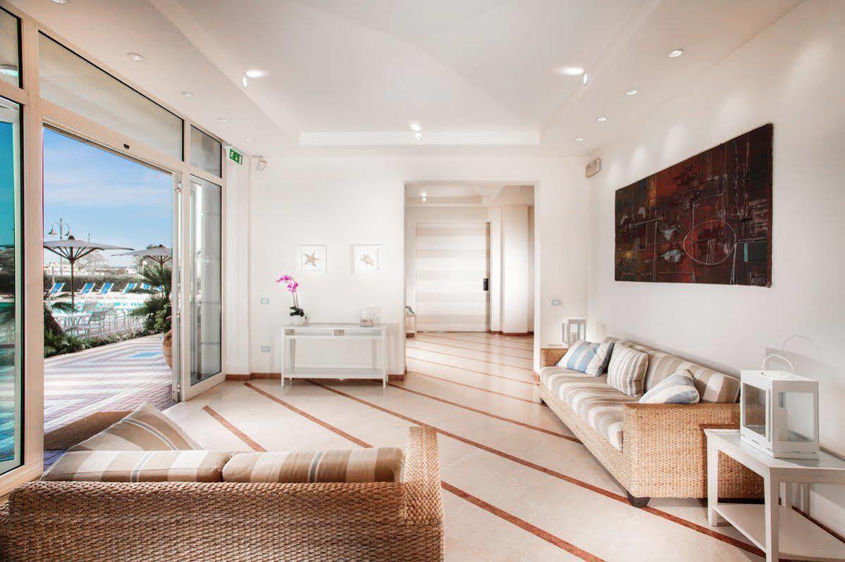 Valverde & Residenza 4*
