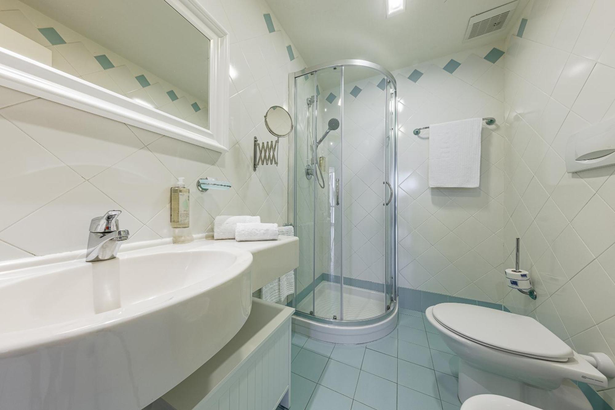 Valverde & Residenza 4*