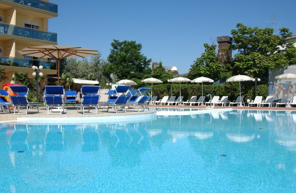 Aparthotel Valverde & Residenza 4*