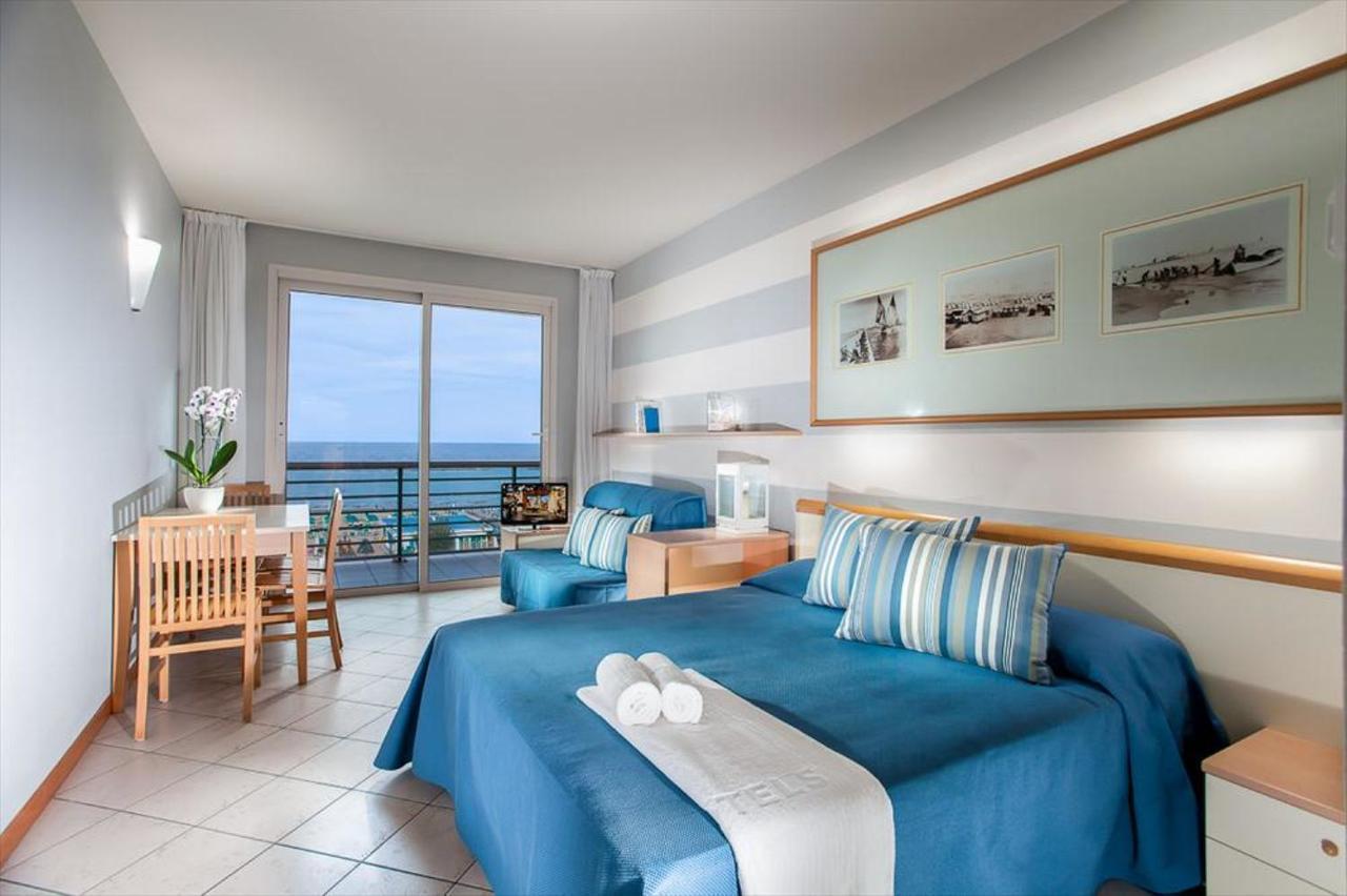 Aparthotel Valverde & Residenza 4*