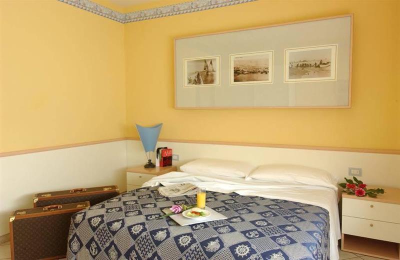 Aparthotel Valverde & Residenza 4*
